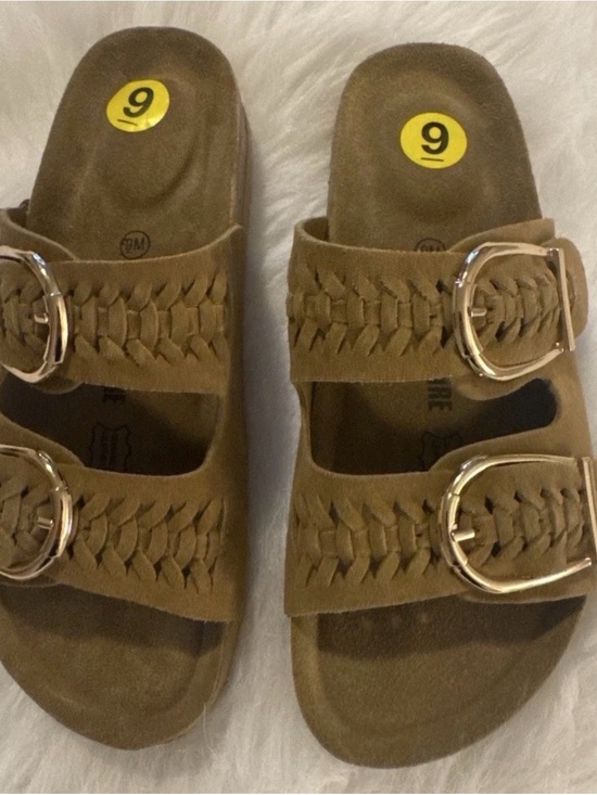 Cushionaire Shoes - Women's Braided Double-Buckle Sandals in Tan